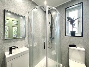 Photo 19- click for photo gallery